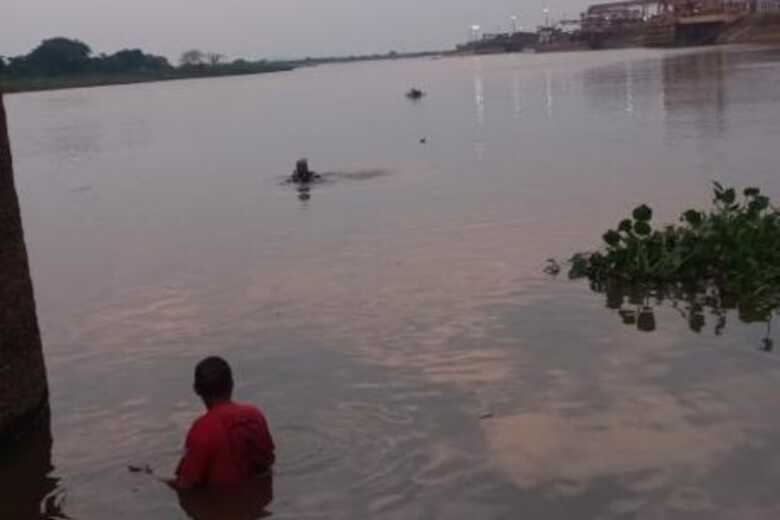 Bombeiros realizaram as buscas e encontraram corpo do adolescente