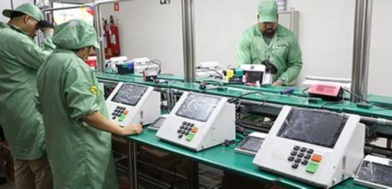 A estimativa &eacute; de que, em outubro, mais 39.556 aparelhos sejam produzidos