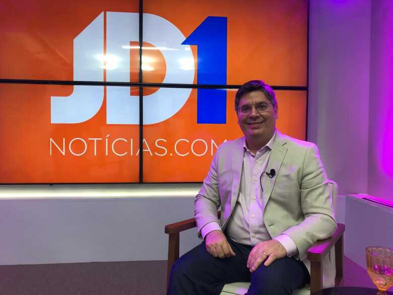 Médico mastologista, vereador e idealizador do Projeto Casa Rosa, Dr. Victor Rocha