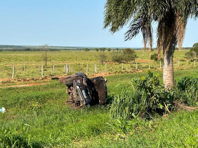 V&iacute;timas foram arremessadas do ve&iacute;culo
