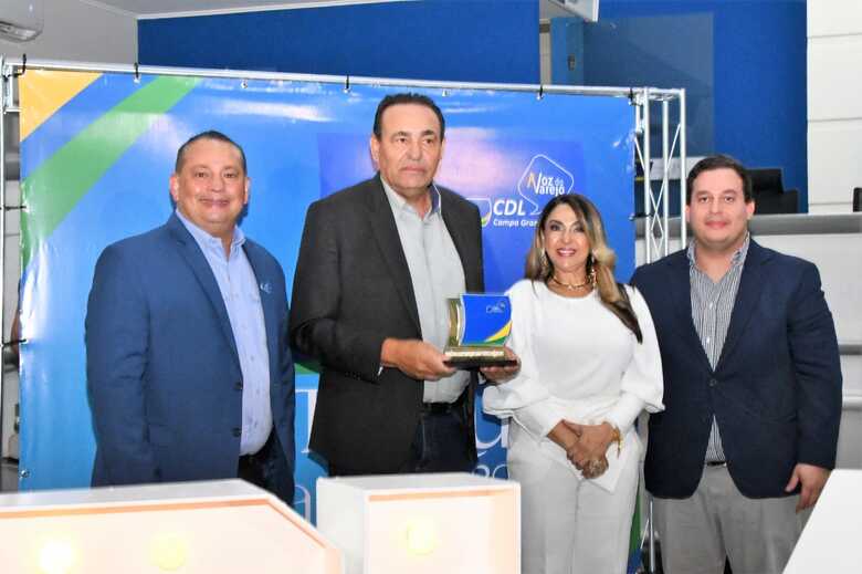 Adelaido Vila, vereador Carl&atilde;o, presidente da FCDL-MS,&nbsp;In&ecirc;s Santiago e vereador&nbsp;Willian Maksoud