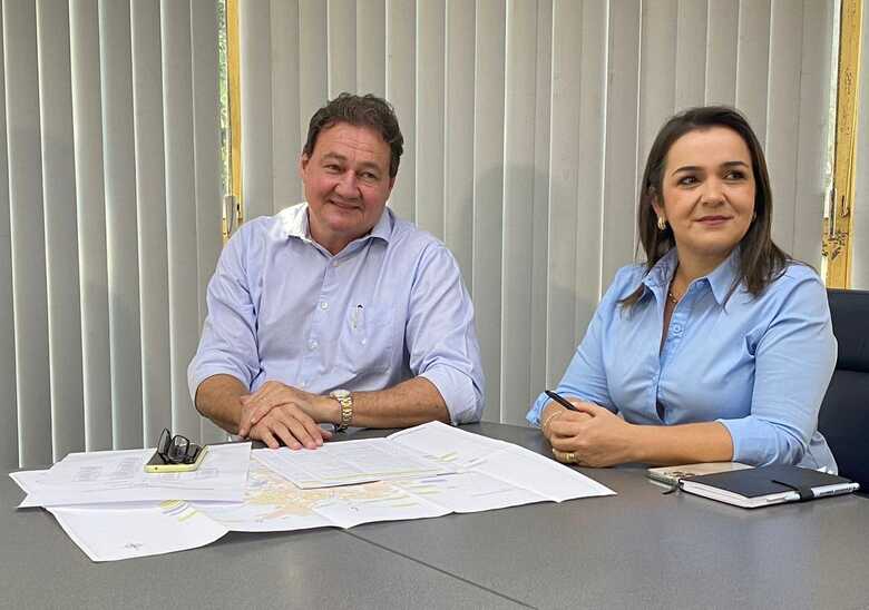 Secretário da Sisep, Marcelo Miglioli e a prefeita Adriane Lopes