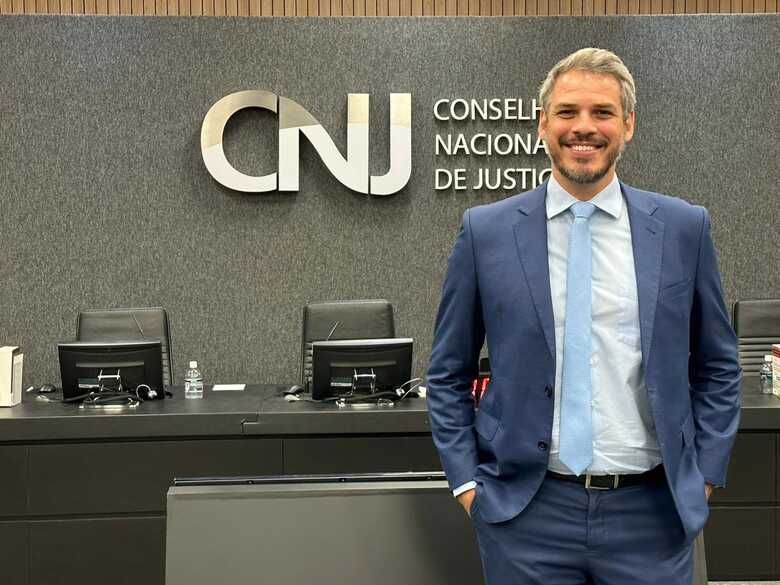 Advogado e superintendente de Patrimônio da União em Mato Grosso do Sul, Tiago Resende Botelho