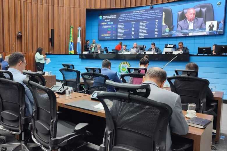 Deputados estaduais assinam o Projeto de Lei do Pantanal, que será encaminhado para sanção do governo
