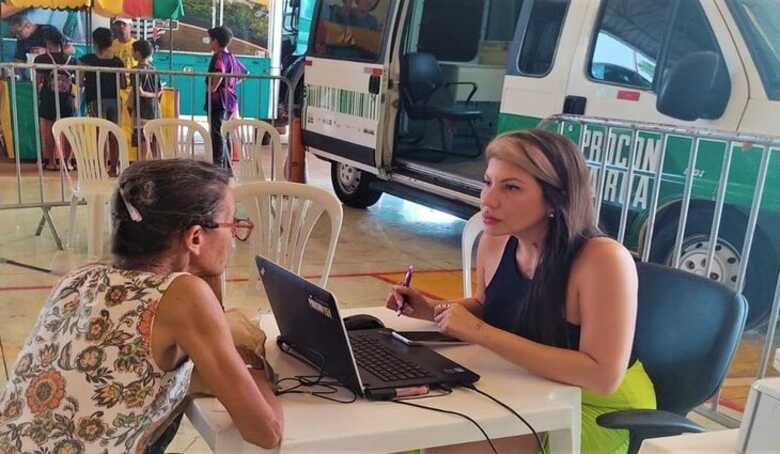 Atendimento acontece durante todo o s&aacute;bado