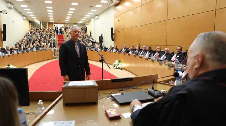 Desembargador Fernando Paes de Campos, que assumiu seu cargo - 