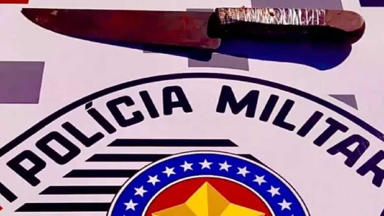 Faca utilizada pelo autor no crime contra a mulher