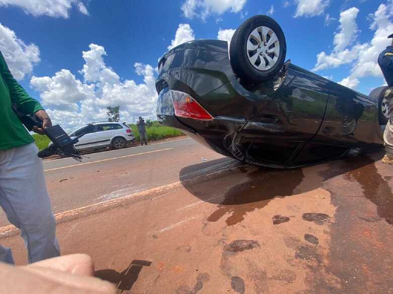 Os motoristas fizeram o teste do baf&ocirc;metro, que deram negativo para teor alco&oacute;lico.