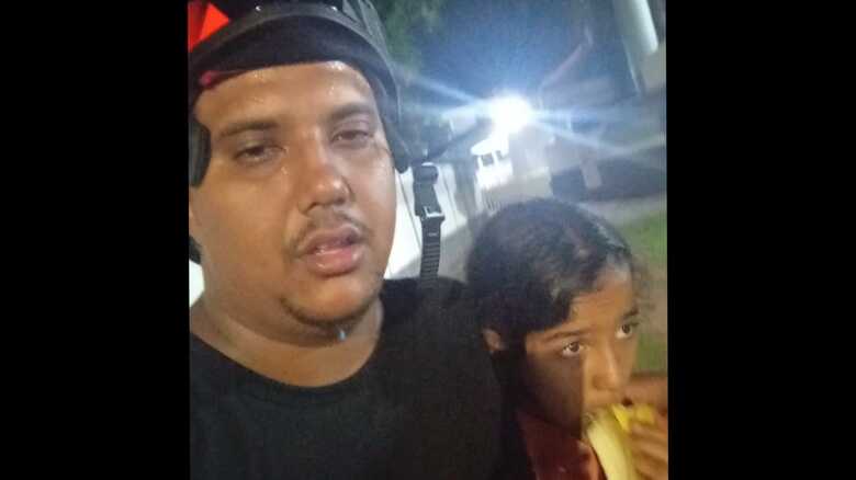 Menina já está com o pai