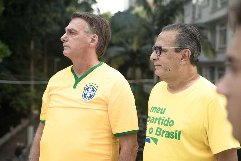 Ex-presidente Jair Bolsonaro e o pastor Silas Malafaia, organizador do evento