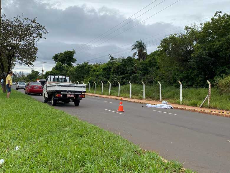 O tr&acirc;nsito segue com duas faixas da pista do Bairro/Centro, interditadas na Euler de Azevedo