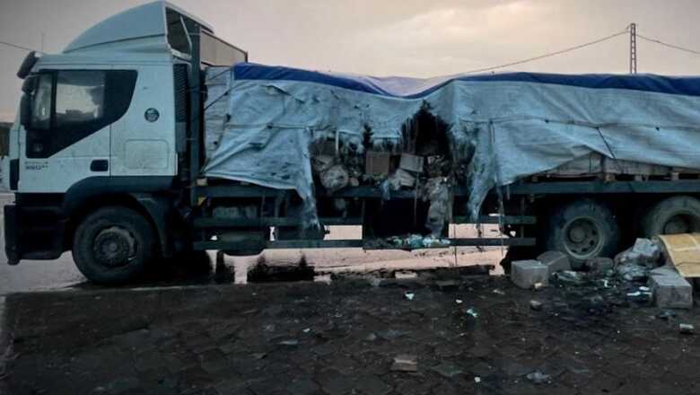 Caminhão do comboio de ajuda da UNRWA que foi atingido por fogo israelense