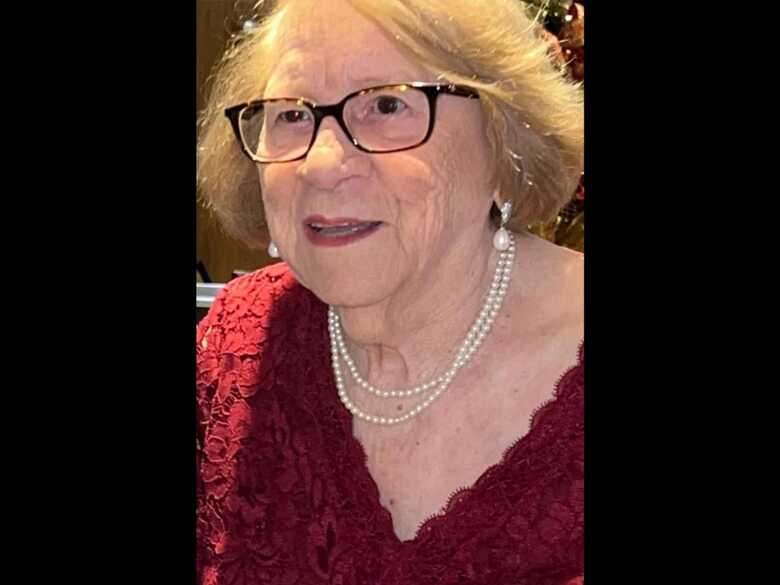 Argemir Holsbach da Costa, mãe do desembargador federal, Nery Júnior