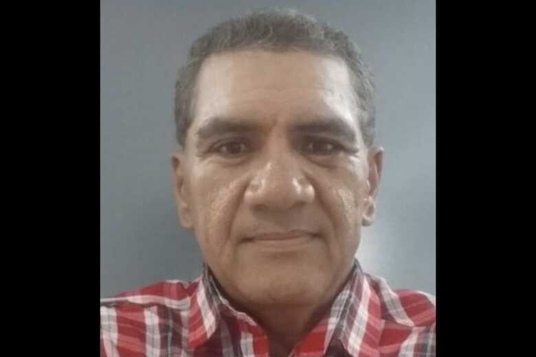 David estava ca&iacute;do na varanda da casa onde morava, j&aacute; sem vida, quando foi encontrado por familiares