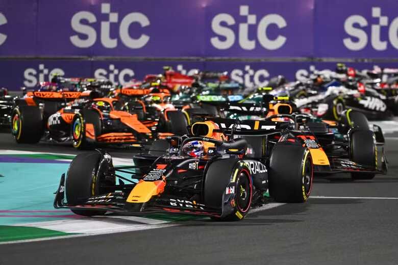 Max Verstappen vence o GP da Arábia Saudita