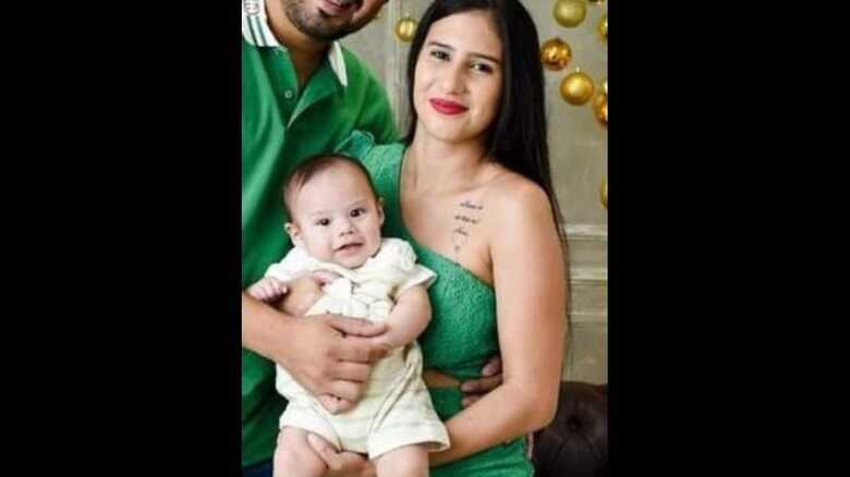 Evelyn Rosany Medina e o filho dela, de apenas sete meses, morreram durante um grave acidente na fronteira