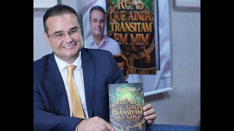 F&aacute;bio Trad e seu livro