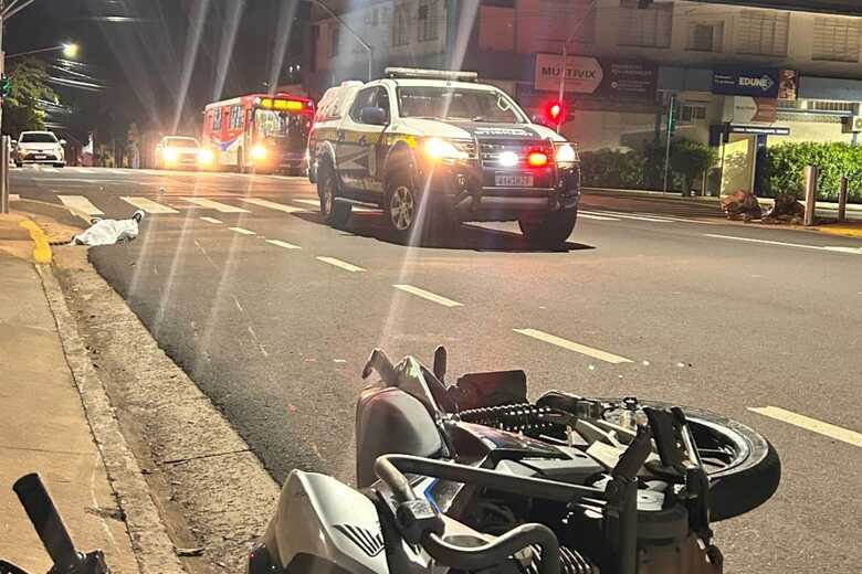 Motociclista morreu minutos ap&oacute;s o acidente