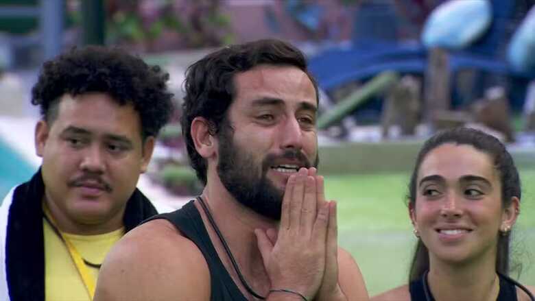 Matteus vence a Prova do Anjo