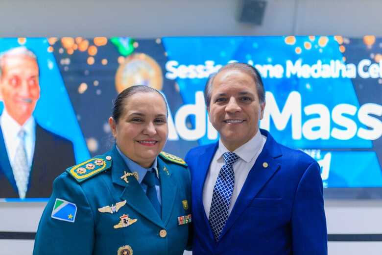 cCoronel e subcomandante-geral da PMMS, Neidy Nunes Barbosa Centurião e o deputado estadual Coronel David (PL)