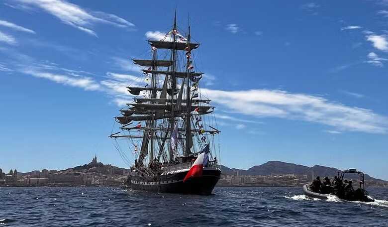 O Belem chegando a Marselha