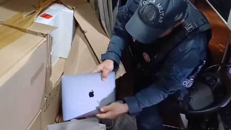 Mac books foram apreendidos na ação policial