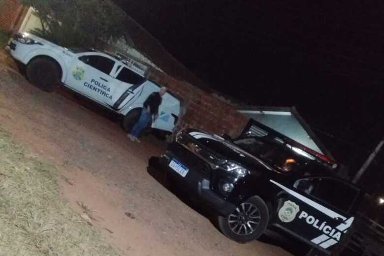 Polícia esteve no local do tiroteio