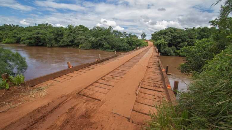 Deve haver troca das pontes de madeira pelas de concreto - 