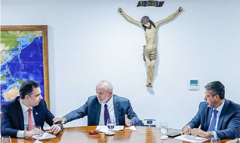 Presidente do Senado, Rodrigo Pacheco, presidente Lula e presidente da Câmara, Arthur Lira
