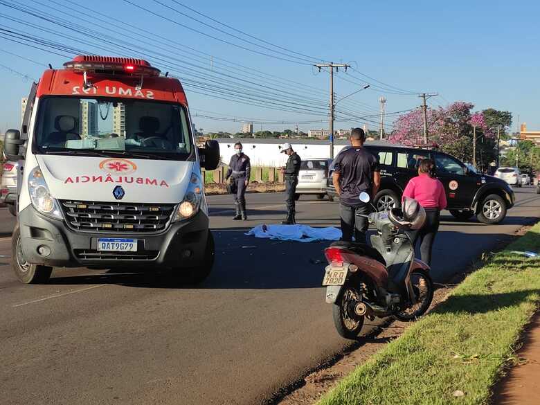 Idoso tentou atravessar a pista e morreu atropelado