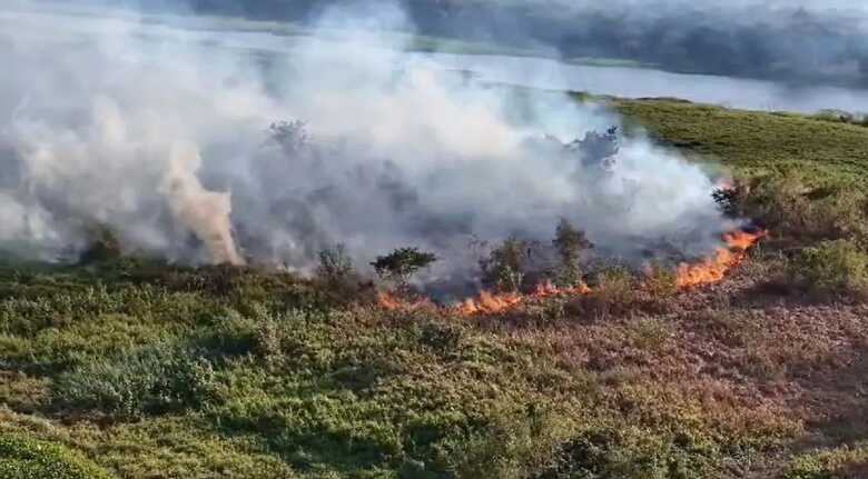 Focos de incêndio no Pantanal sul-mato-grossense