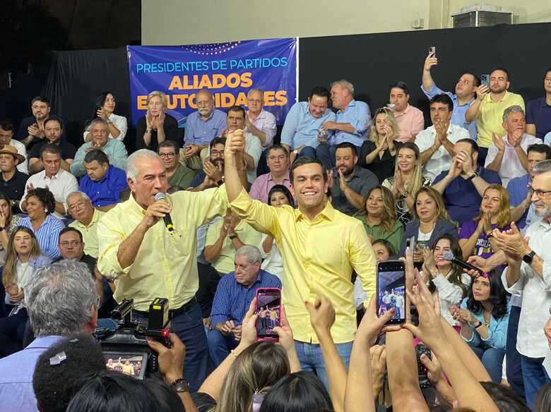 Reinaldo Azambuja e Beto Pereira na convenção do PSDB em Campo Grande 