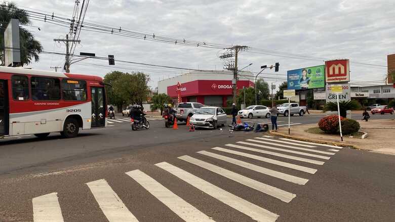 Motorista acertou em cheio o motociclista