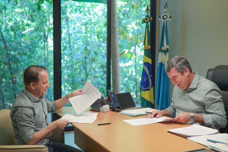 Deputado estadual Coronel David e o governador Eduardo Riedel