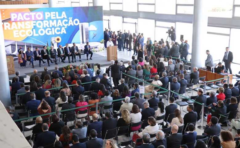 Três Poderes assinaram pacto pela transformação ecológica