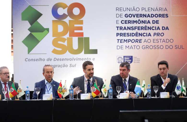 Reunião Plenária de Governadores e posse do governador Eduardo Riedel na Codesul