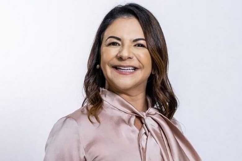 Ex-prefeita Isabel Cristina Rodrigues Morais - 