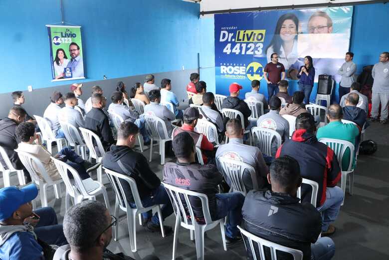 Reunião da candidata Rose Modesto (União Brasil) com motoentregadores