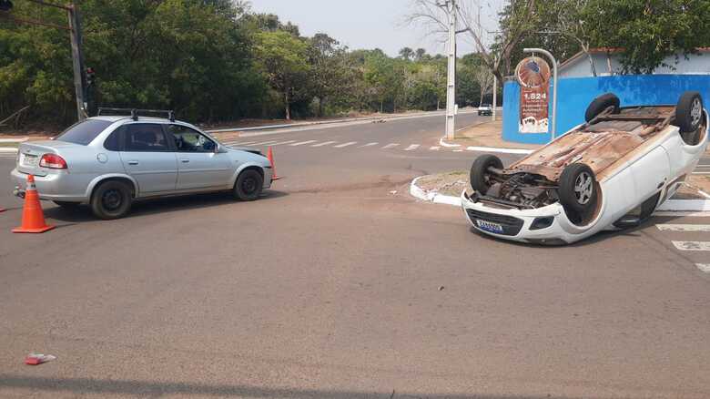 Acidente aconteceu no cruzamento das avenidas Por do Sol e José Barbosa Rodrigues