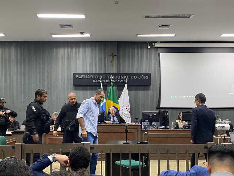 "O que eu fiz eu confessei", disse o réu ao Tribunal do Júri onde o caso está sendo julgado em Campo Grande