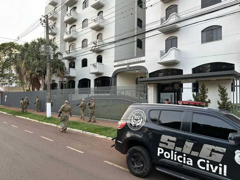 Policiais montaram ação para prender suspeito