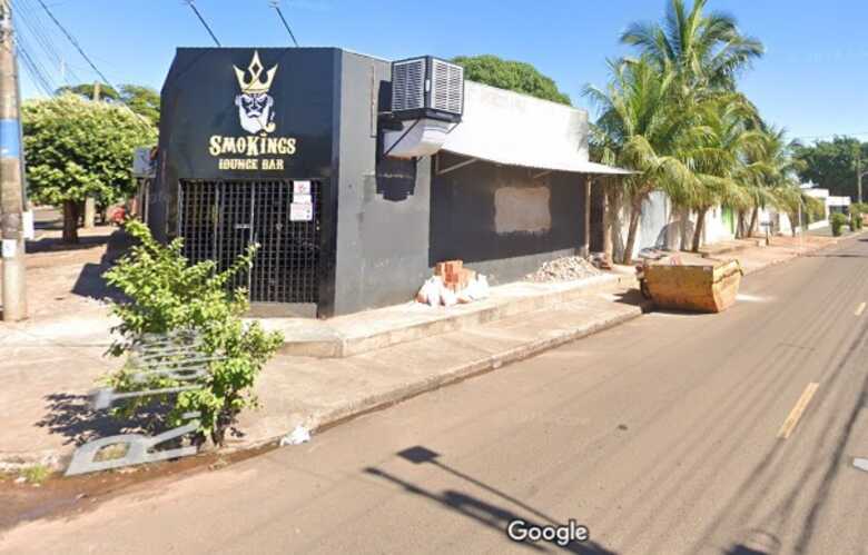 Smokings Lounge Bar, no bairro Jardim Leblon, em Campo Grande - 