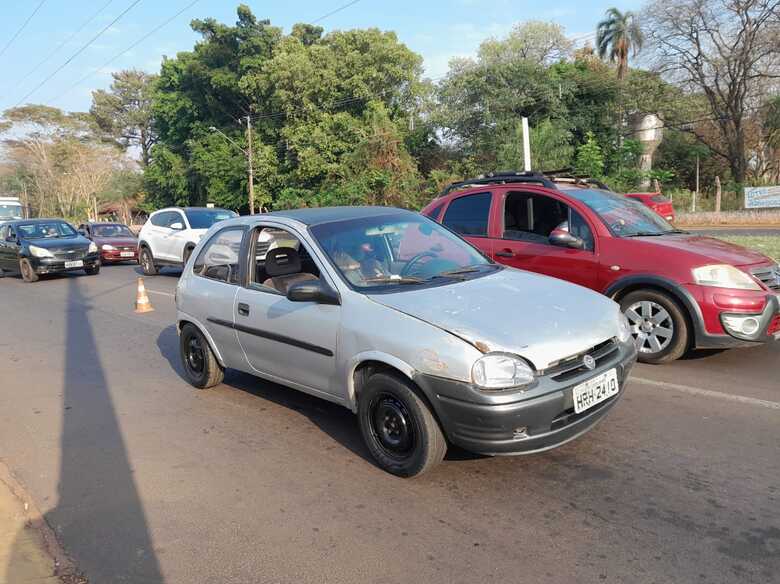 Vítima foi assassinada dentro do carro