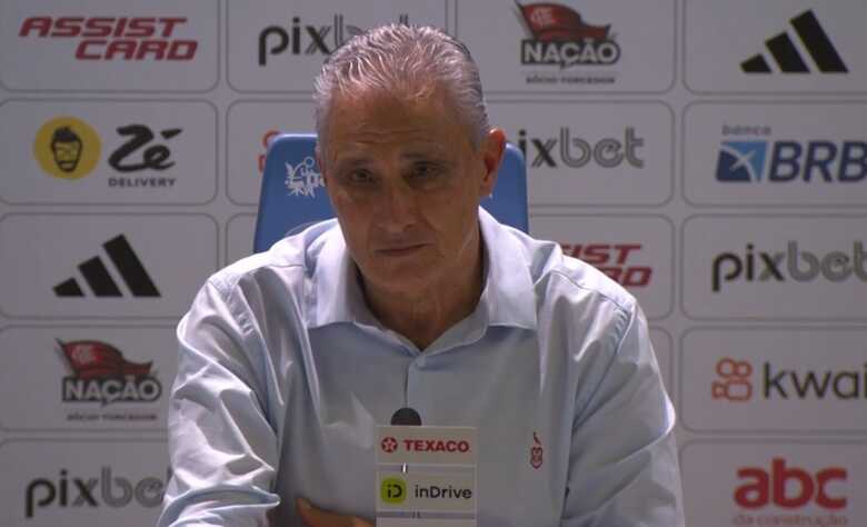 Técnico Tite durante coletiva de imprensa