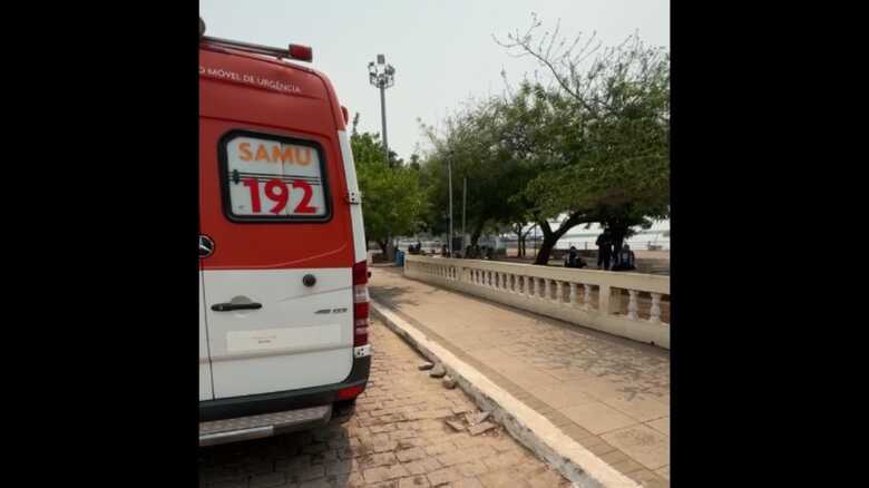 A vítima morreu na praça da cidade