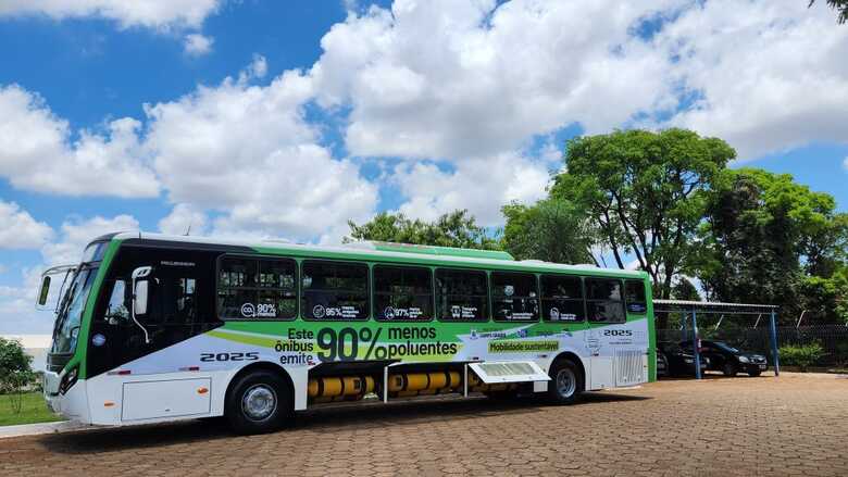 Capital começa a testar ônibus movido a GNV