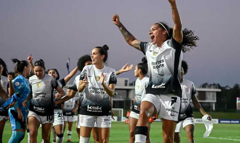 Corinthians vai às semifinais da Libertadores Feminina