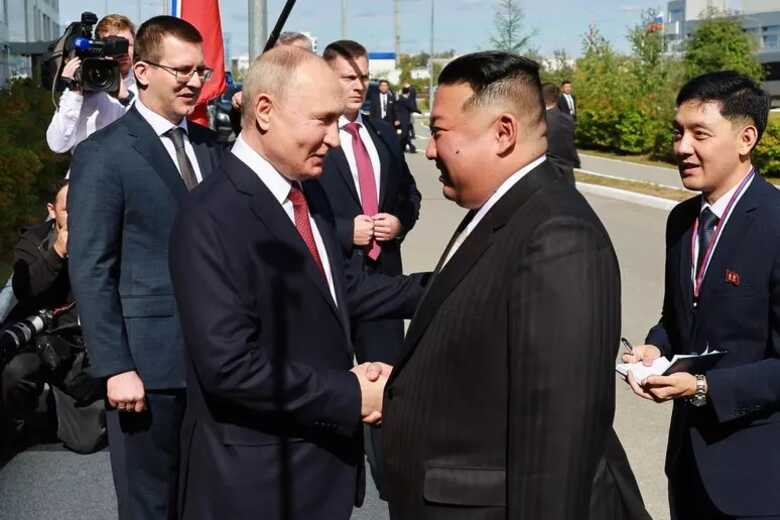 Presidente Vladimir Putin da Alemanha e o ditador da Coreia do Norte, Kim Jong-Un