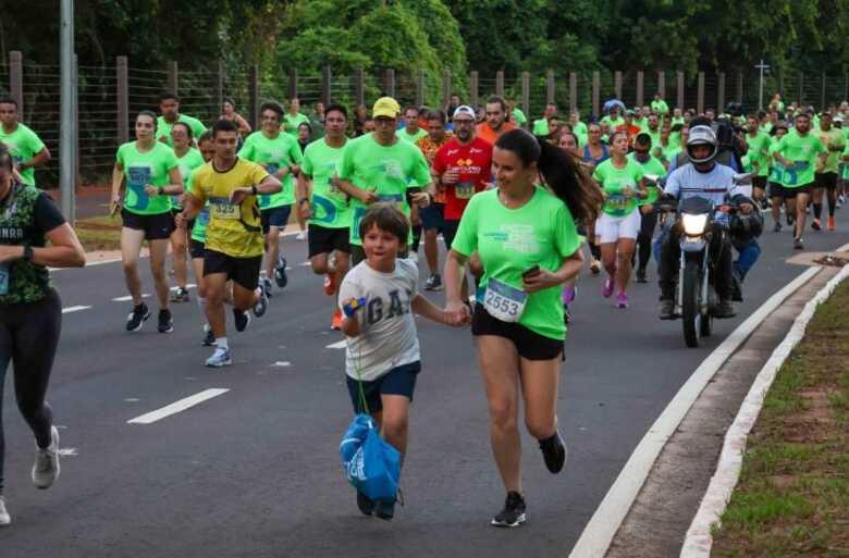 O evento começa a partir das 16h para os 200 'baixinhos', entre 3 e 13 anos, na corrida kids que contará com um trajeto de 50 metros