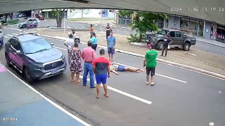 A vítima foi socorrida em estado grave